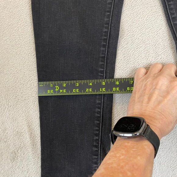 Levis Woman's 711 Skinny Jeans 26x32 Black Stretch Denim - Picture 7 of 12